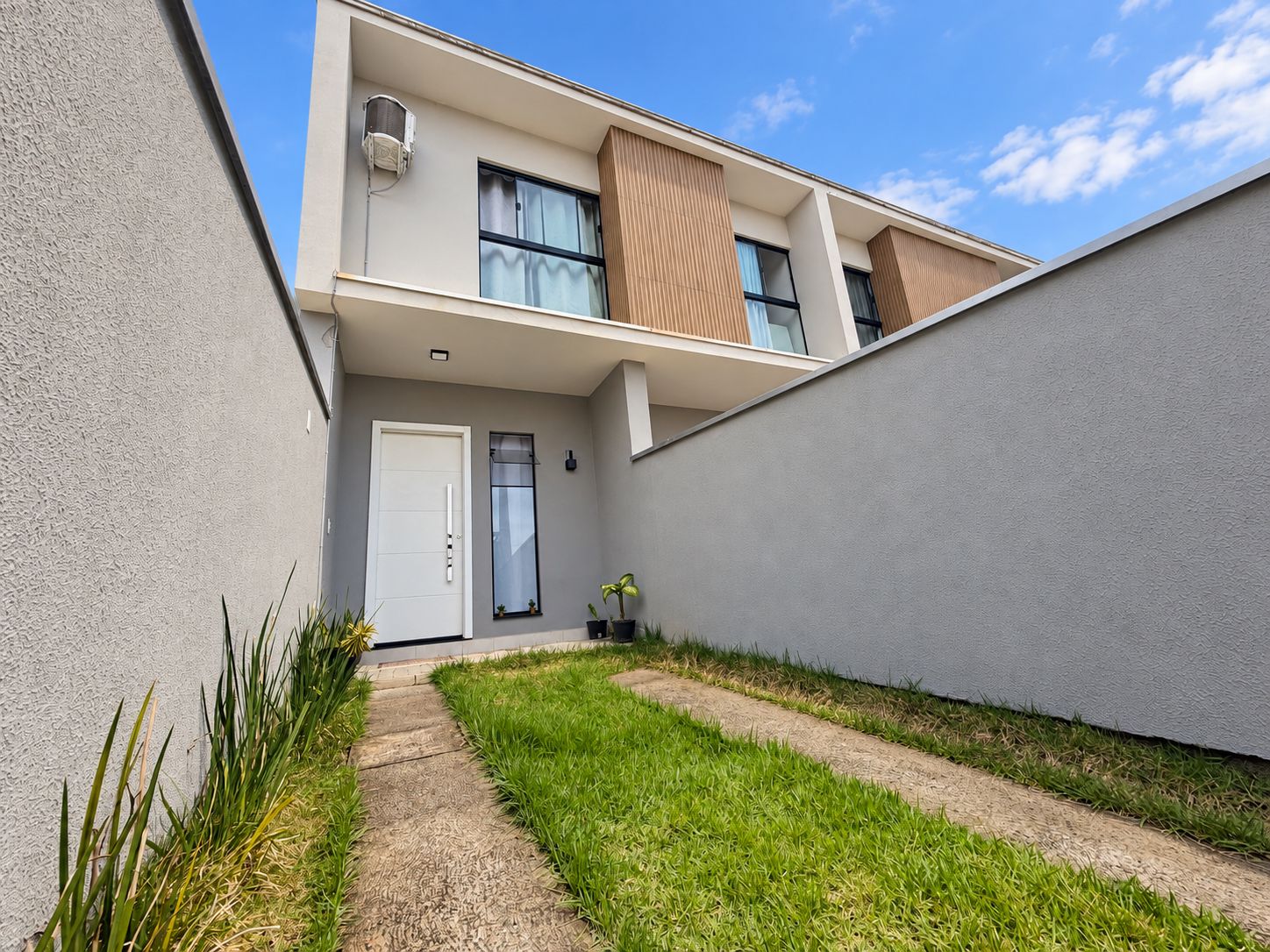 Sobrado 2 suítes no Bairro Itoupava Central em Blumenau