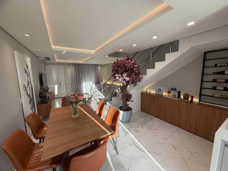 SOBRADO FINAMENTE MOBILIADO E DECORADO | ITOUPAVA NORTE | BLUMENAU em Blumenau